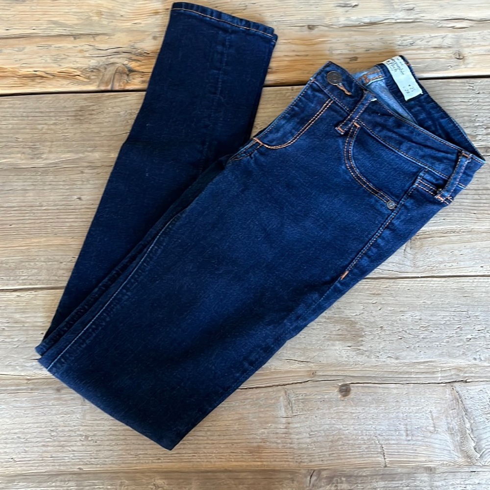Abercrombie size 25 skinny jeans